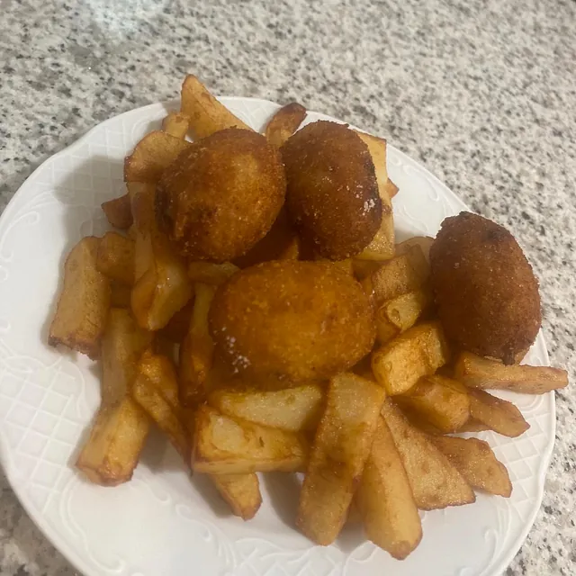 Cafetería Las Niñas croquetas